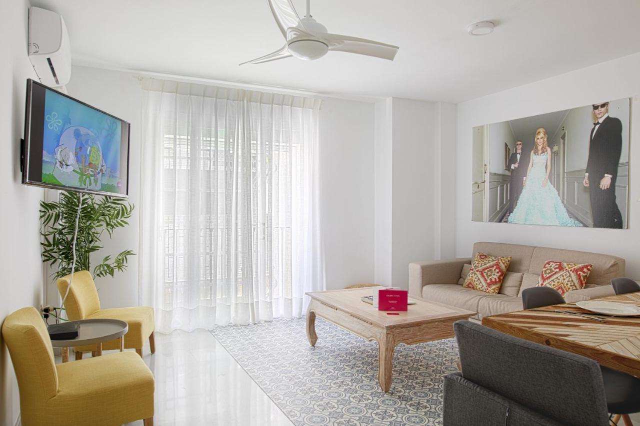 Caleta Homes - Apartamentos Pompidou Málaga Esterno foto