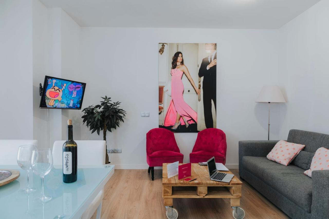 Caleta Homes - Apartamentos Pompidou Málaga Esterno foto